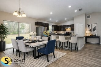 11210 Rockwell Ave in Englewood, FL - Building Photo - Building Photo