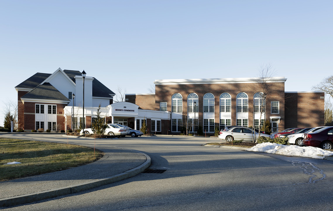 Bessey Commons in Scarborough, ME - Building Photo