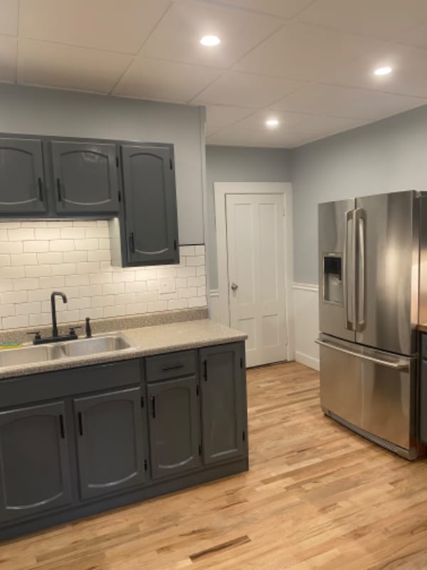 68-70 College St in Enfield, CT - Foto de edificio - Building Photo