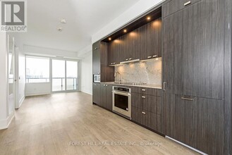480-1480 Front St W in Toronto, ON - Building Photo - Building Photo