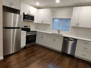 49 Kent St in Brookline, MA - Building Photo - Building Photo