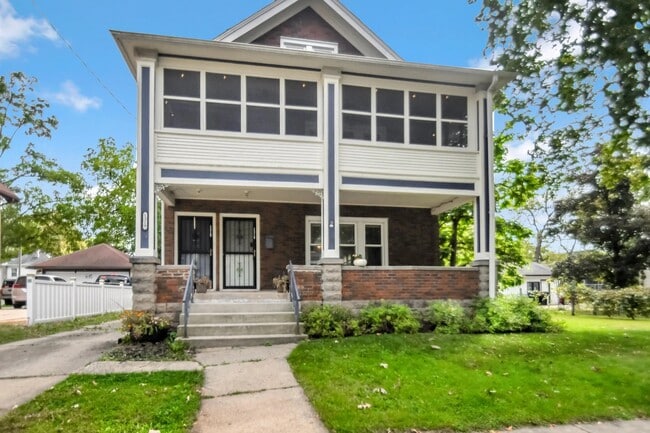 1319 Prairie Ave, Unit 1319