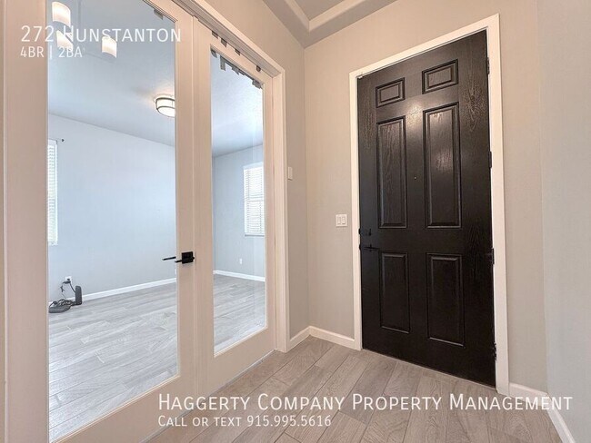 272 Hunstanton St in El Paso, TX - Building Photo - Building Photo