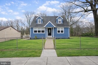 950 Central Ave in Runnemede, NJ - Building Photo - Building Photo