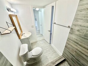 19751 SW 114th Ave, Unit 349 in Miami, FL - Foto de edificio - Building Photo