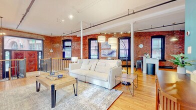 13-19-19 Stanhope St in Boston, MA - Building Photo - Building Photo