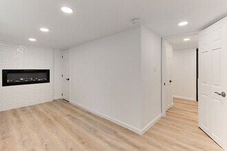 3711 S St NW in Washington, DC - Foto de edificio - Building Photo