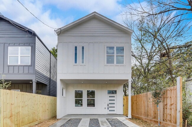 1215 Dewalt St in Houston, TX - Building Photo - Building Photo