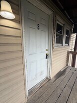 2423 Lincoln Ave in Granite City, IL - Building Photo