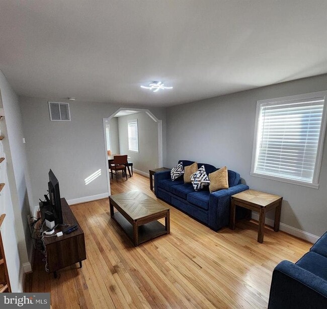 4135 The Alameda in Baltimore, MD - Building Photo - Building Photo