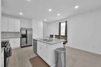 10917 Fly Catcher Dr in Willis, TX - Building Photo - Building Photo