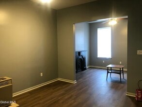 396 1st St in Troy, NY - Building Photo - Building Photo