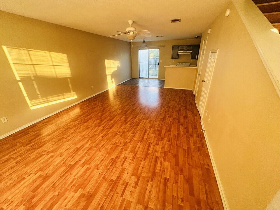 3300 Barcelona Dr in Killeen, TX - Building Photo