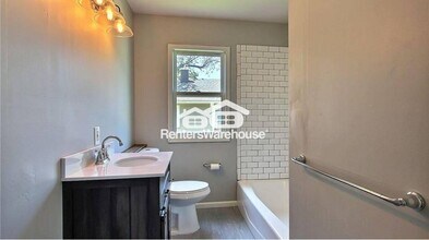 861 N Algonquin Ave in St. Paul, MN - Building Photo - Building Photo