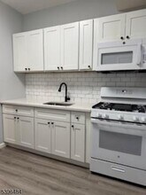 118-120 W 2nd Ave in Roselle, NJ - Building Photo - Building Photo