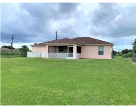 2702 45th St SW in Lehigh Acres, FL - Building Photo - Building Photo