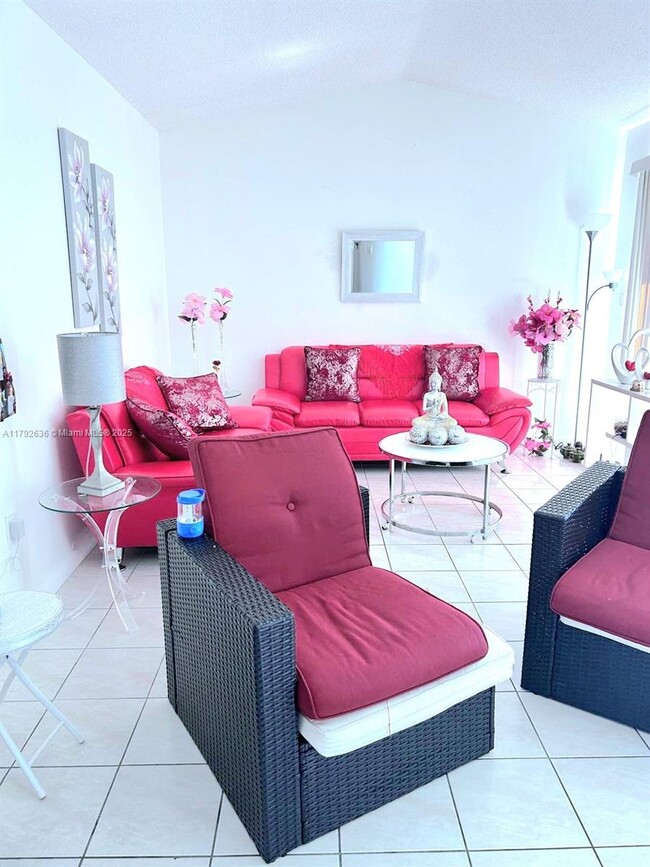 13784 SW 147th Cir Ln in Miami, FL - Building Photo - Building Photo