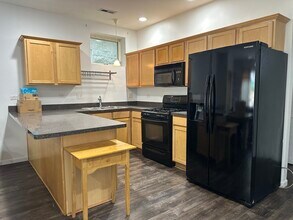 2423 W Harrison St in Chicago, IL - Building Photo - Building Photo