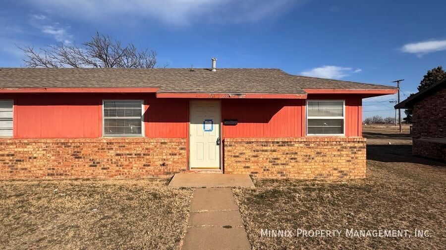 639 S Crosby St in Crosbyton, TX - Foto de edificio