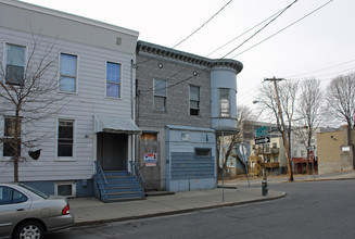 84 Lexington Ave in Albany, NY - Building Photo - Building Photo