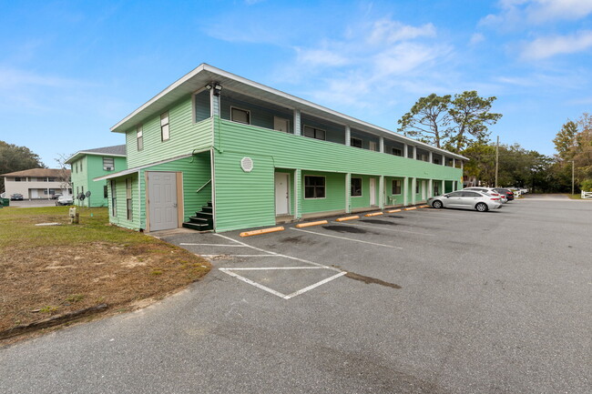 Lost Lake Apartments in Crystal River, FL - Building Photo - Primary Photo