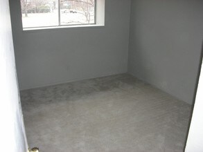 2502 Al Lipscomb Way in Dallas, TX - Foto de edificio - Interior Photo