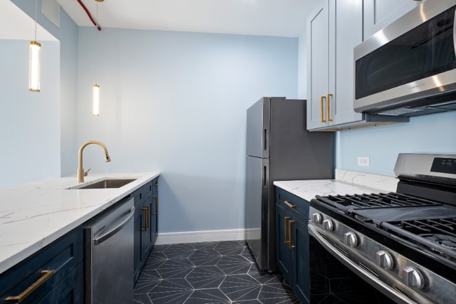 9909 W Roosevelt Rd-Unit -Unit 3 in Westchester, IL - Foto de edificio - Building Photo