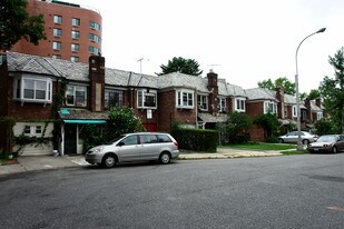 3302-3316 143rd St Apartamentos