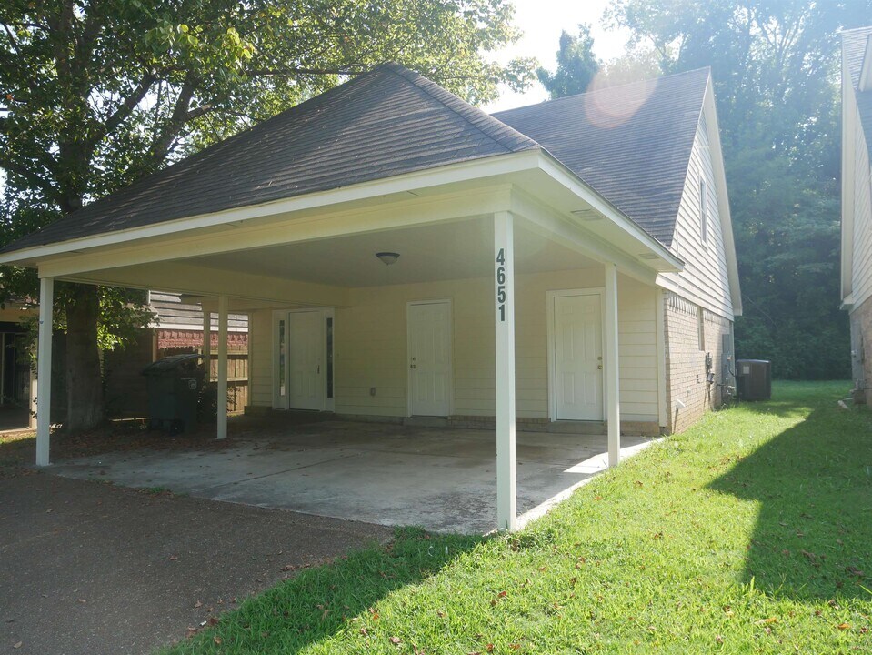 4651 Addington Dr in Memphis, TN - Building Photo