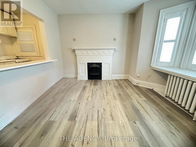 846-846 Broadview Ave in Toronto, ON - Building Photo - Building Photo