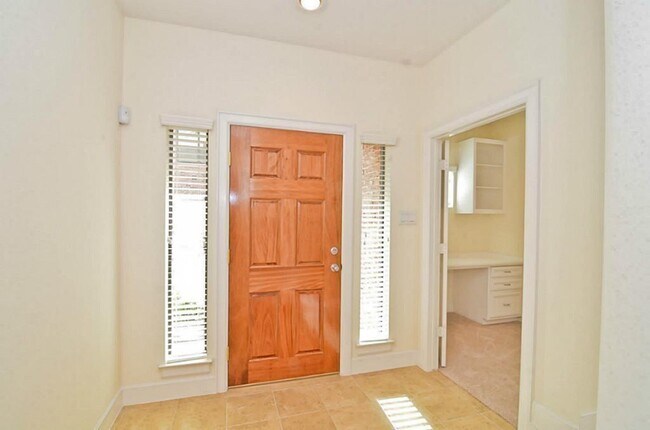 3713 Main Plaza Dr in Houston, TX - Building Photo - Building Photo