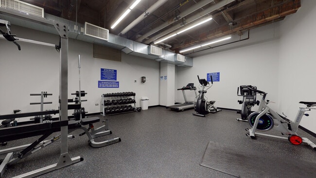 20 N State St, Unit 1005 in Chicago, IL - Foto de edificio - Building Photo