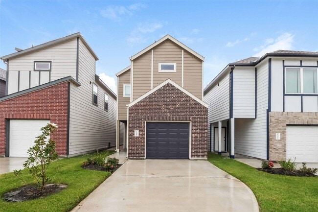 property at 15217 Estrella Rd E