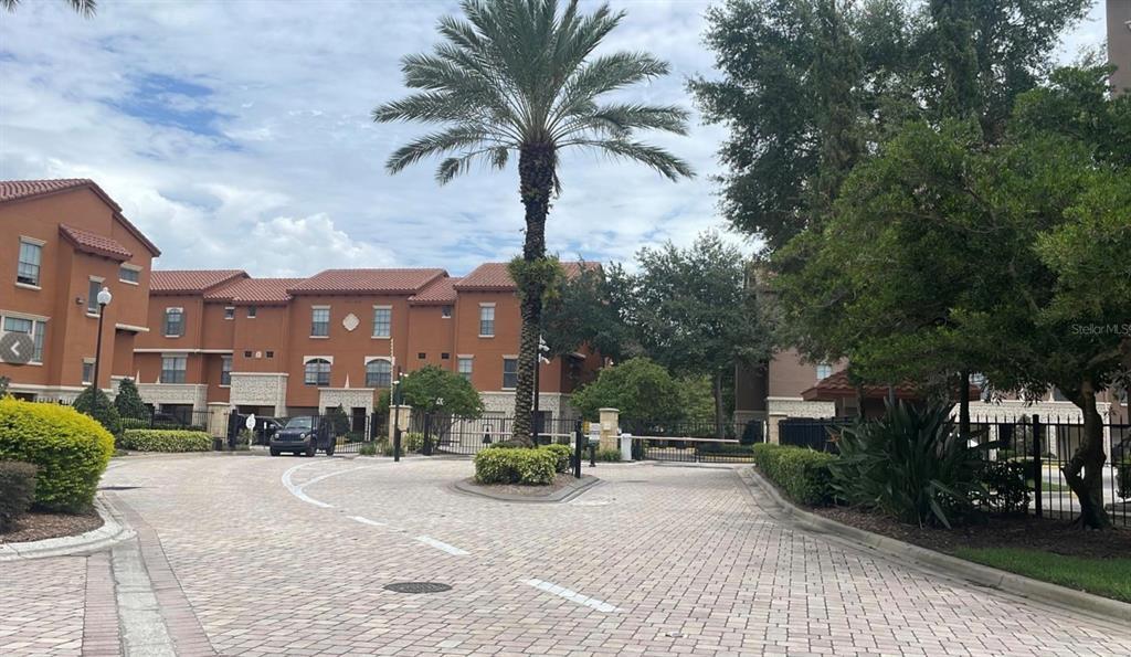 6177 Metrowest Blvd, Unit 207 in Orlando, FL - Building Photo