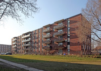 Oxford Apartments in Oshawa, ON - Building Photo - Building Photo