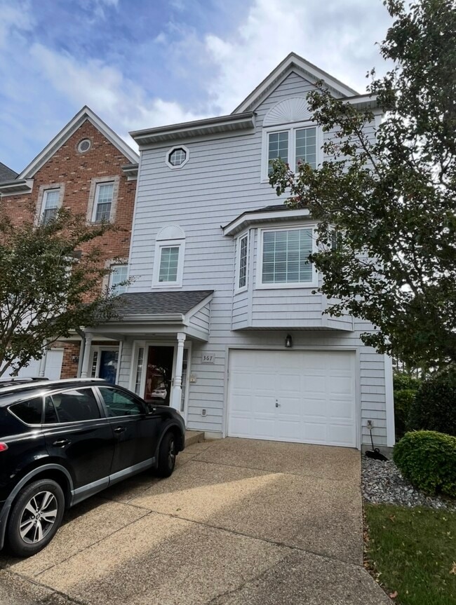 367 Mainsail Dr in Hampton, VA - Building Photo - Building Photo