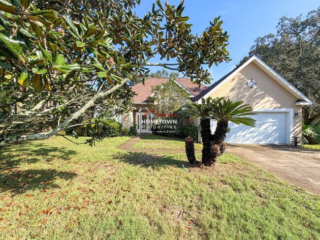 1490 Chalet Pl in Pensacola, FL - Building Photo - Building Photo