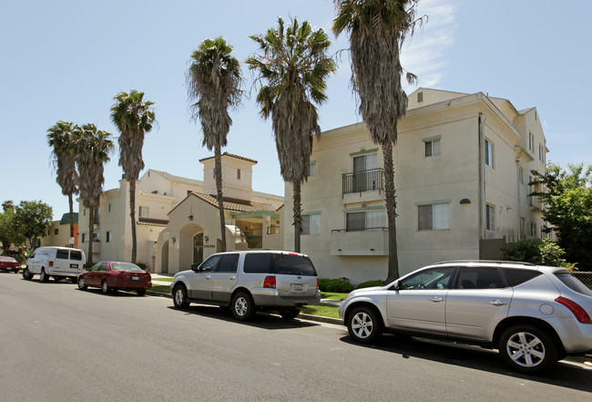 Hyde Park in Los Angeles, CA - Building Photo - Building Photo