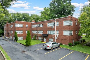 Cherry Hill in Alton, IL - Building Photo