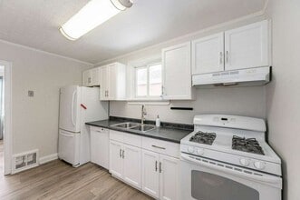 90 Merion St in Guelph, ON - Building Photo - Building Photo