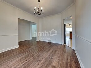 1285 Macon Hall Rd in Cordova, TN - Foto de edificio - Building Photo