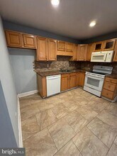 902 Swede St in Norristown, PA - Building Photo - Building Photo