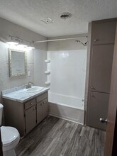 302 N Cedar Ave in Owatonna, MN - Building Photo - Building Photo