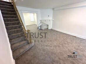 805 Lindley Ave in Philadelphia, PA - Building Photo - Building Photo