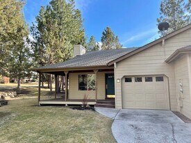 2625 NW Fawn Run Ln in Bend, OR - Building Photo