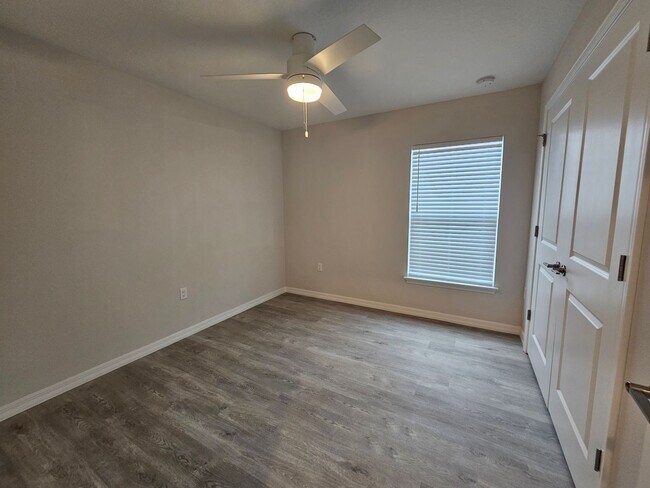 23 Rosecroft Ln in Palm Coast, FL - Building Photo - Building Photo