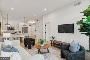 30 W Allens Ln, Unit 202 in Philadelphia, PA - Building Photo