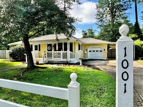 1001 Tulip Dr in Chesapeake, VA - Building Photo - Building Photo