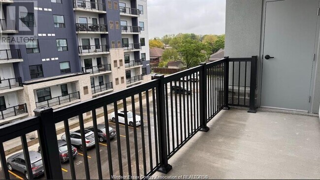 3340 Stella Crescent in Windsor, ON - Building Photo - Building Photo