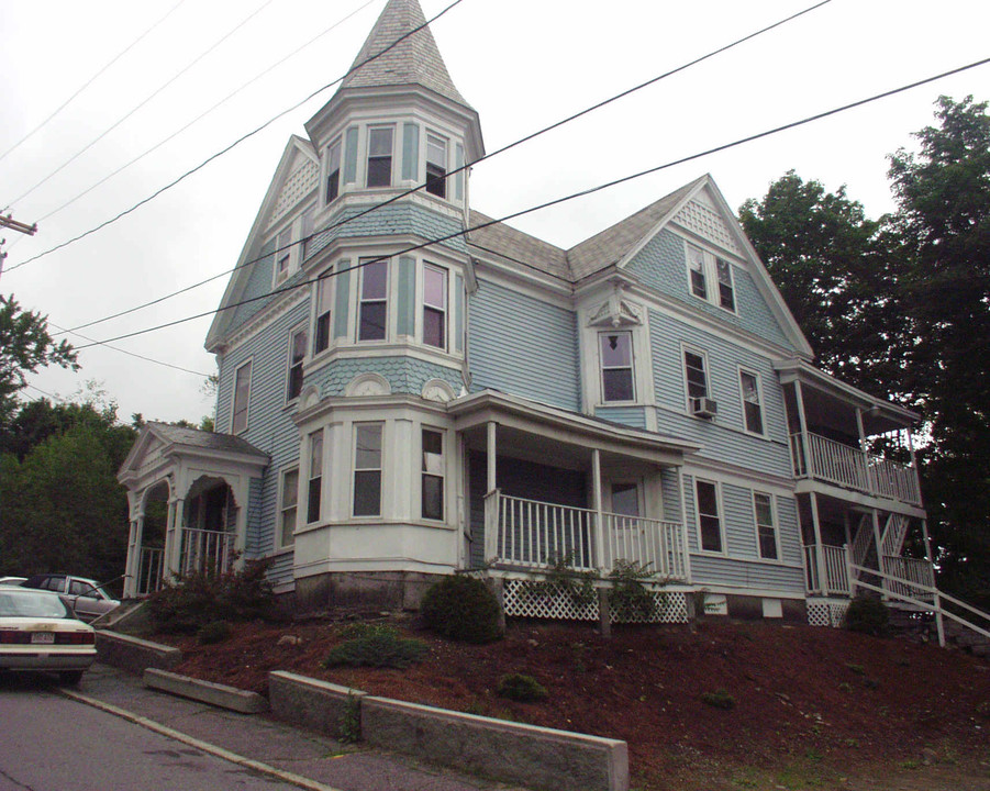 9 Mount Vernon St in Fitchburg, MA - Building Photo